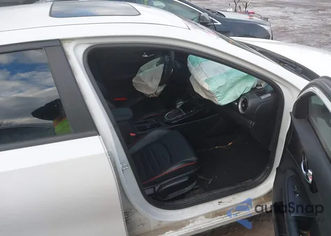 2022 Kia Forte Gt z USA, uszkodzony, nr VIN 3KPF44AC1NE486749